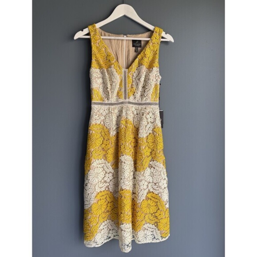 NWT Adrianna Papell Lace Dress Yellow White Floral Fit & Flare Wedding Size 2
